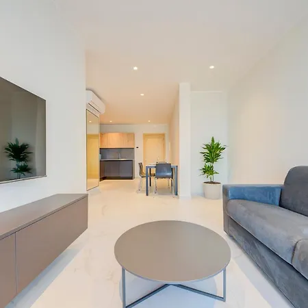 Mayfair By Premier Mt Lägenhetshotell Is-Swieqi