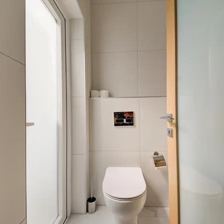 Mayfair By Premier Mt 4*