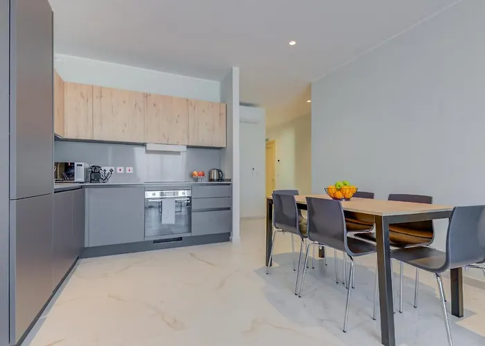 Mayfair By Premier Mt 4* Is-Swieqi