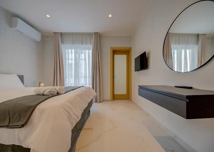 Aparthotel Mayfair By Premier Mt 4*