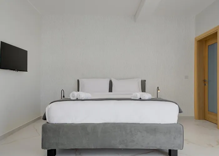 Aparthotel Mayfair By Premier Mt 4*