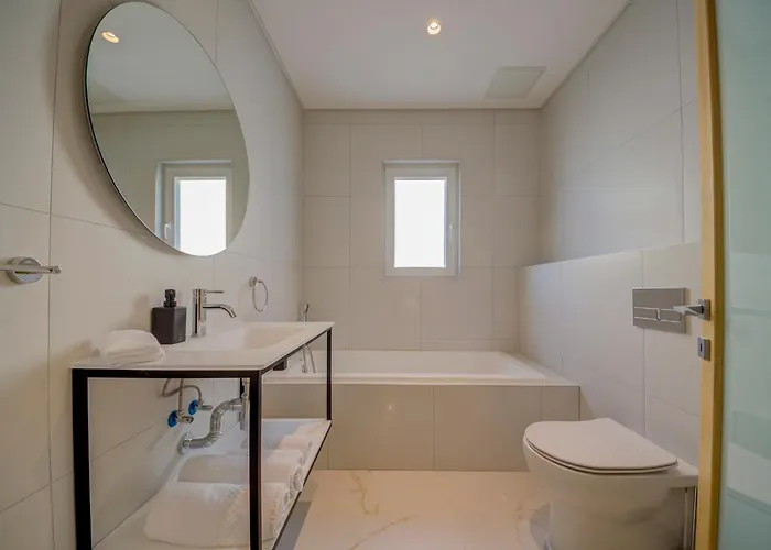 Aparthotel Mayfair By Premier Mt 4*