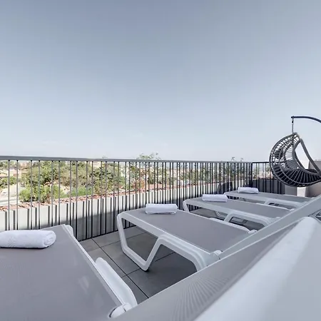 Mayfair By Premier Mt Hotel apartamentowy *