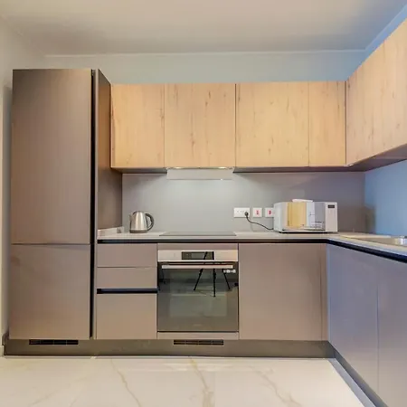 Hotel apartamentowy Mayfair By Premier Mt *
