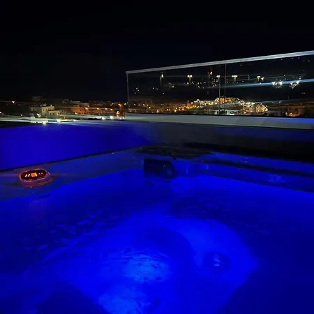 Mayfair By Premier Mt Hotel apartamentowy *