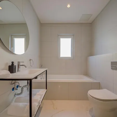 Aparthotel Mayfair By Premier Mt 4*