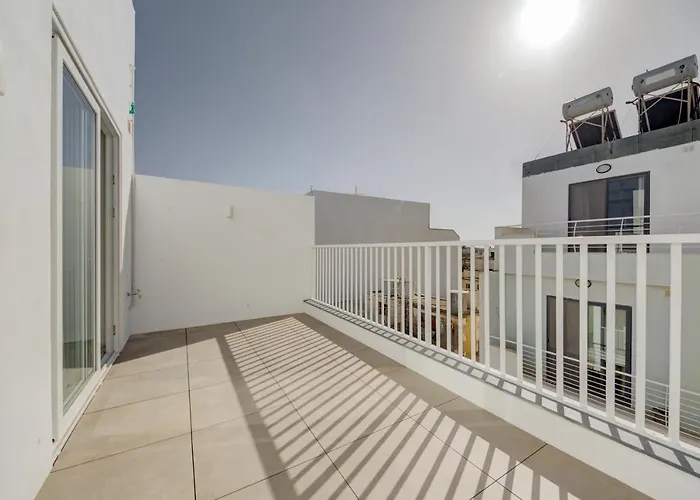 Mayfair By Premier Mt 4*